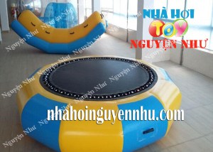 Đồ chơi bơm hơi - Sàn nhún bơm hơi dưới nước 001